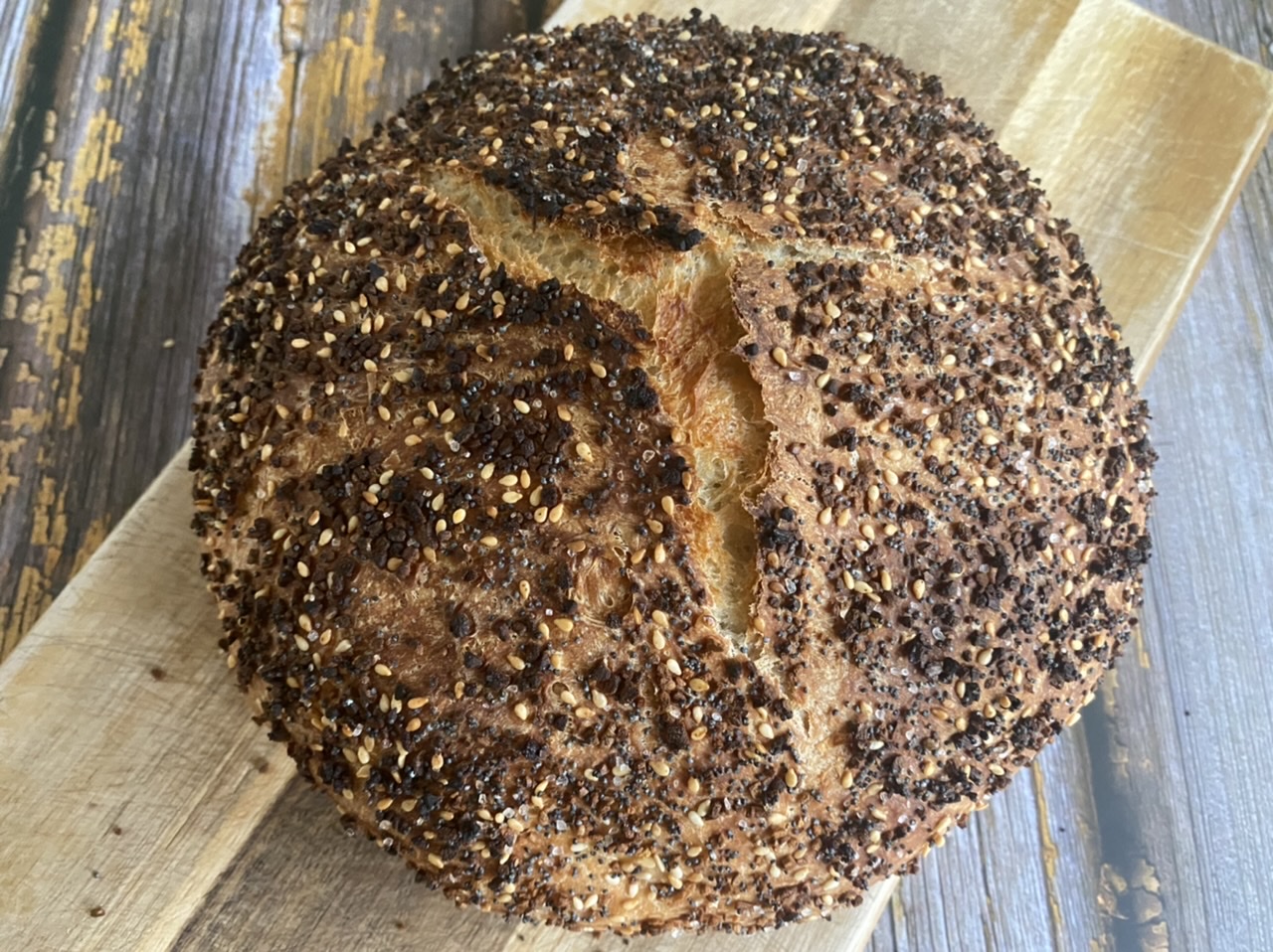 104614E5 EDCD 47CB 8E25 7793290137FB - The BEST Everything Bagel Crusty Artisan Bread