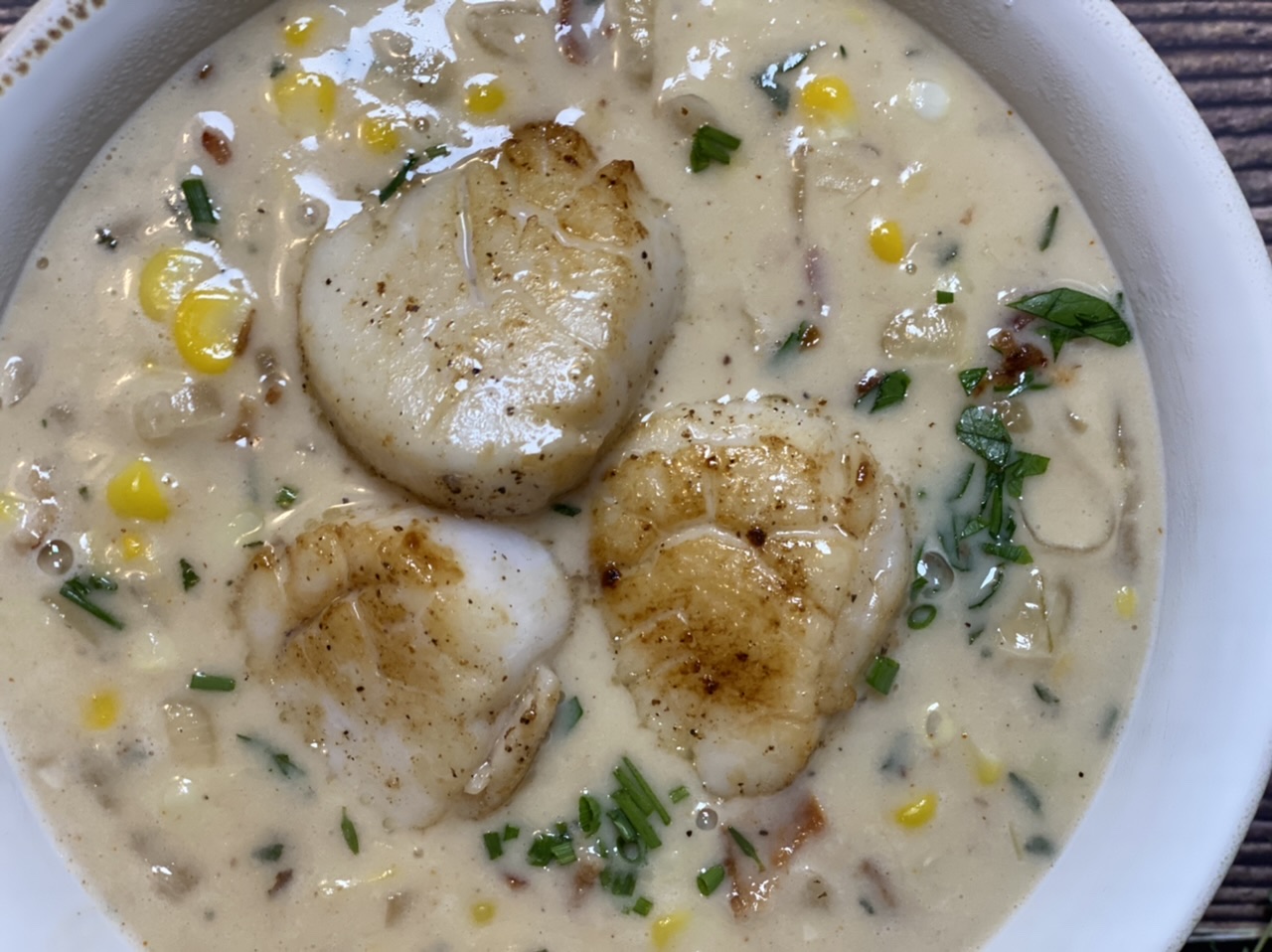 2CCC9AC9 1A16 416F 8118 41A9F4A2A490 - Scallop Corn Chowder with Caramelized Onions