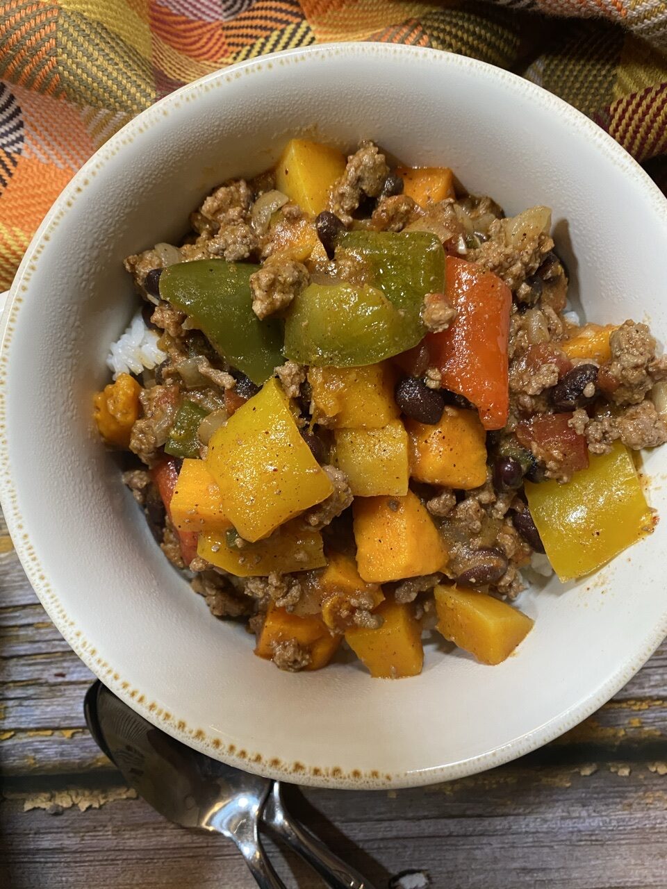 504C8285 D5B5 4C76 8768 B146A897833F e1601046275680 - Slow Cooker Loaded Chili with Apple Cider