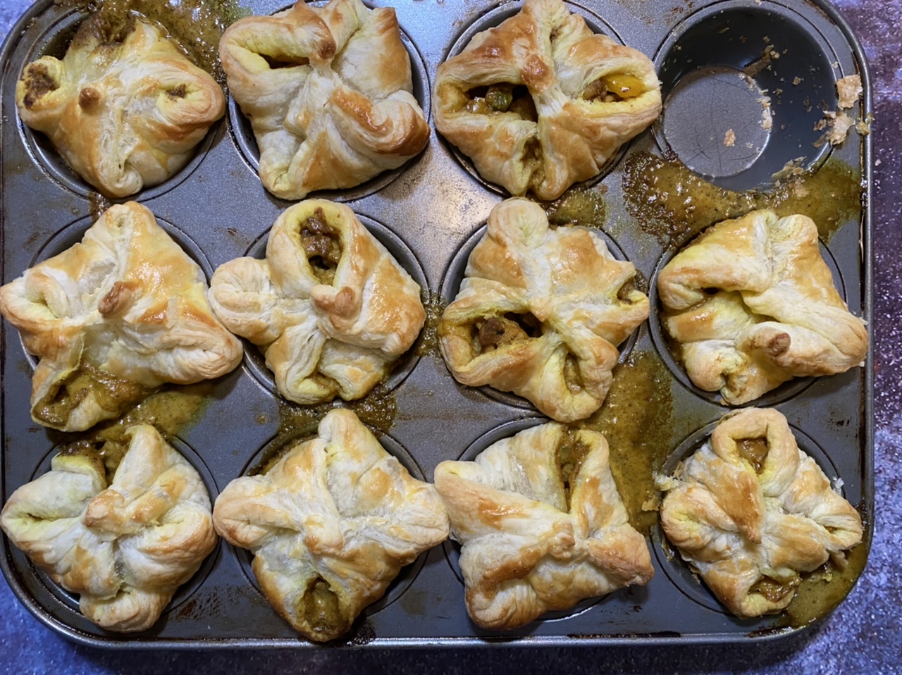 D2A45ECC 937C 495F 965C 0AA12273024F - Singapore Inspired Indian Chicken Curry Stuffed Hand Pies