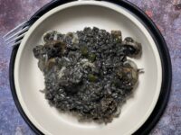 DFBA12F2 3146 4588 9922 08F92EBE4E00 200x150 - Black Squid Ink Risotto with Squid & Chorizo