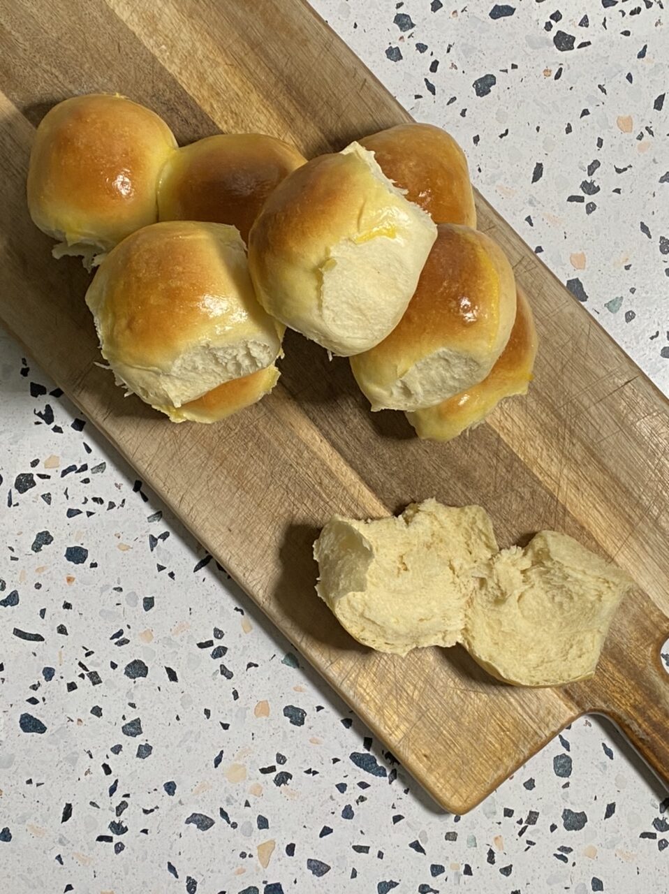 4A88DFD6 7BED 42F9 BD20 E54A02E4A589 e1605736045336 - Half-Batch Hawaiian Rolls for a Small Thanksgiving Dinner