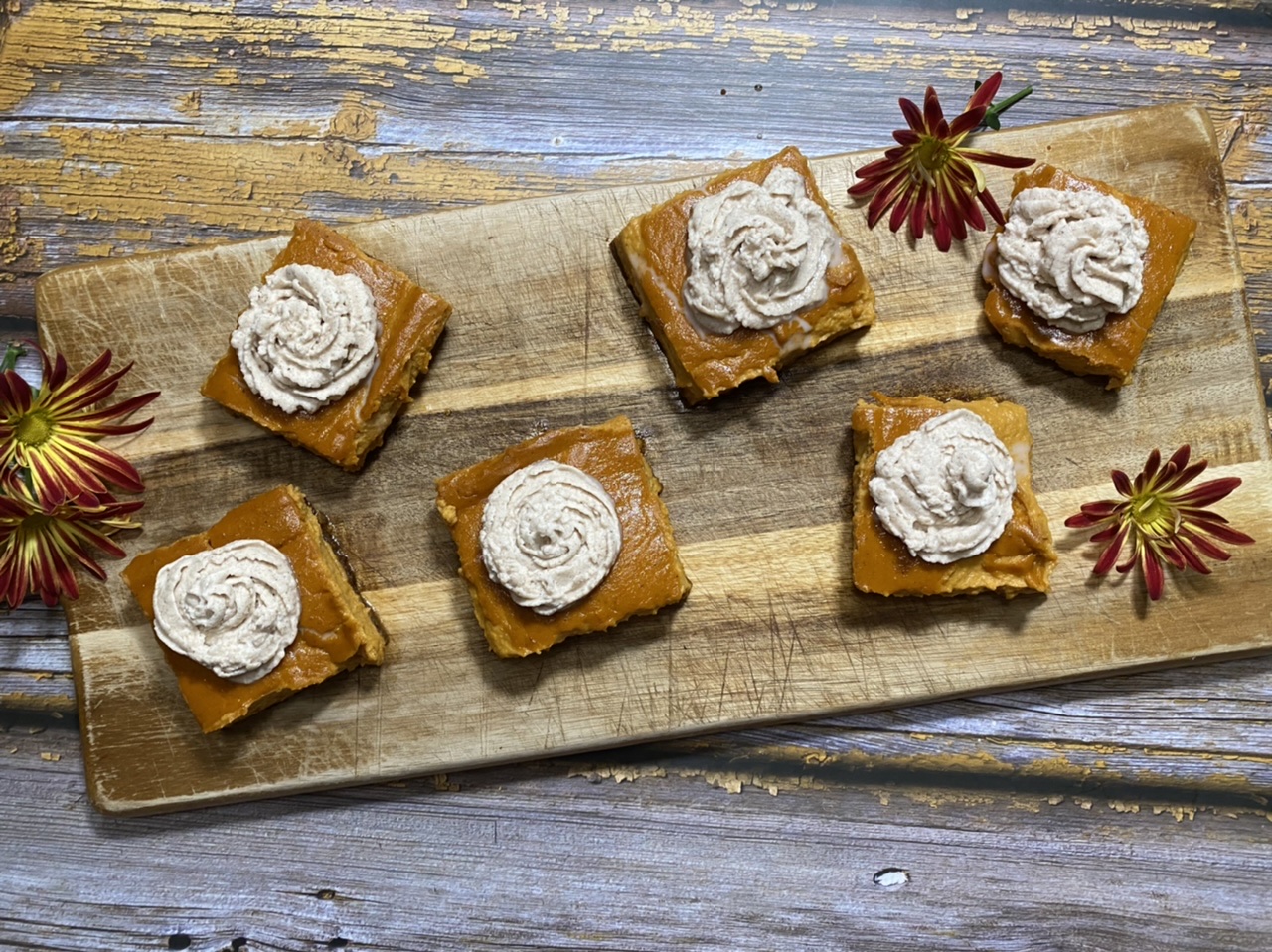 6AFCEE26 BBA3 4BB3 996D 5E0ECB667147 - Downsized Pumpkin Cheesecake on a Gingerbread Crust with Chai Whipped Cream