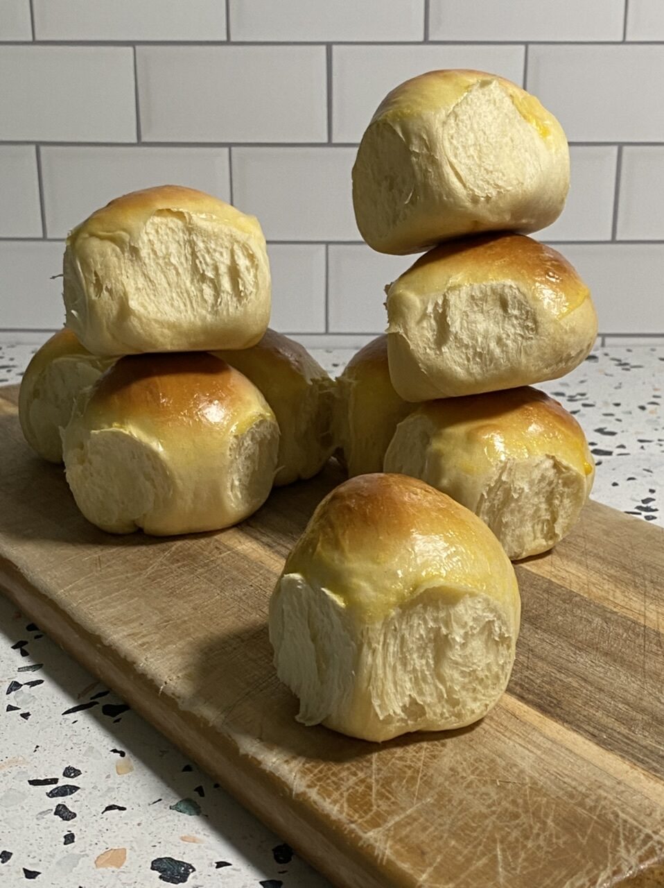 71574E81 E089 482C A97C A8D7E21B152E e1605735980694 - Half-Batch Hawaiian Rolls for a Small Thanksgiving Dinner