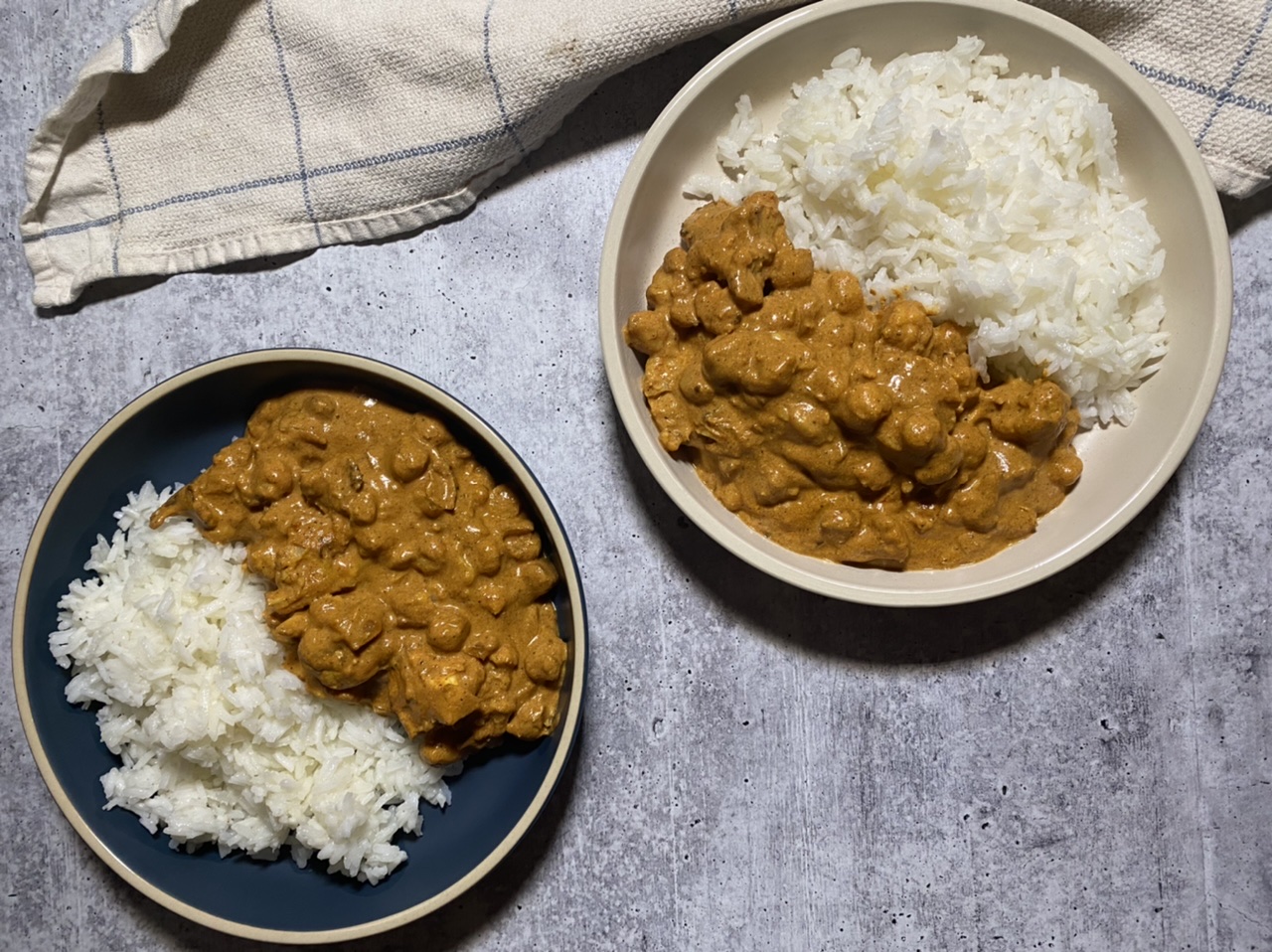 D1A088D4 F566 406A ADBB 2C9B067E98D1 - Meatless Monday Cauliflower & Chickpea Butter Curry