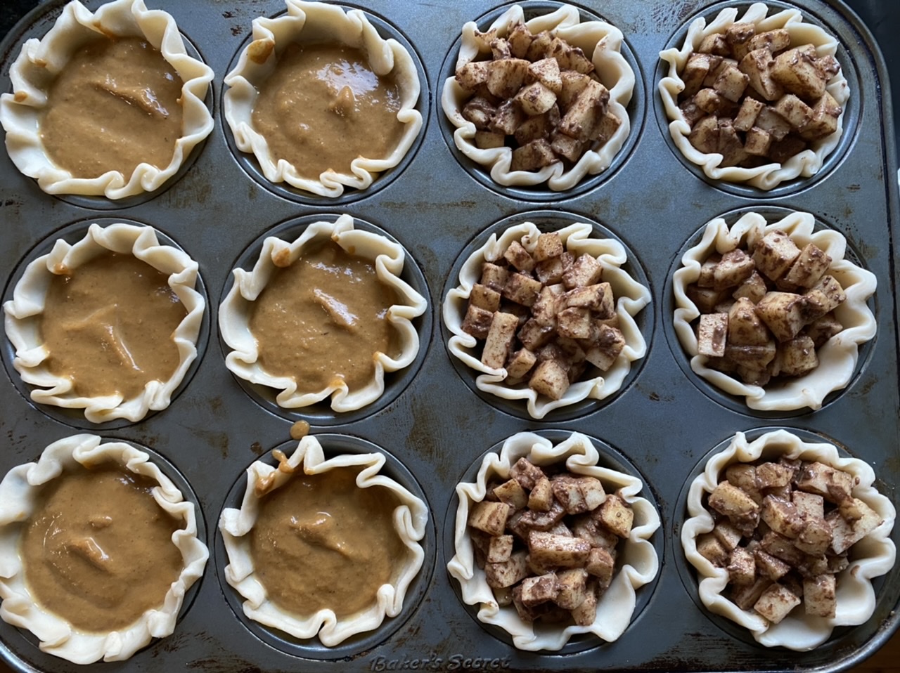 D61E16A9 770C 4DAB A0ED 7BD22FB23BDE - Mini Pumpkin Pies & Apple Crumble Pies