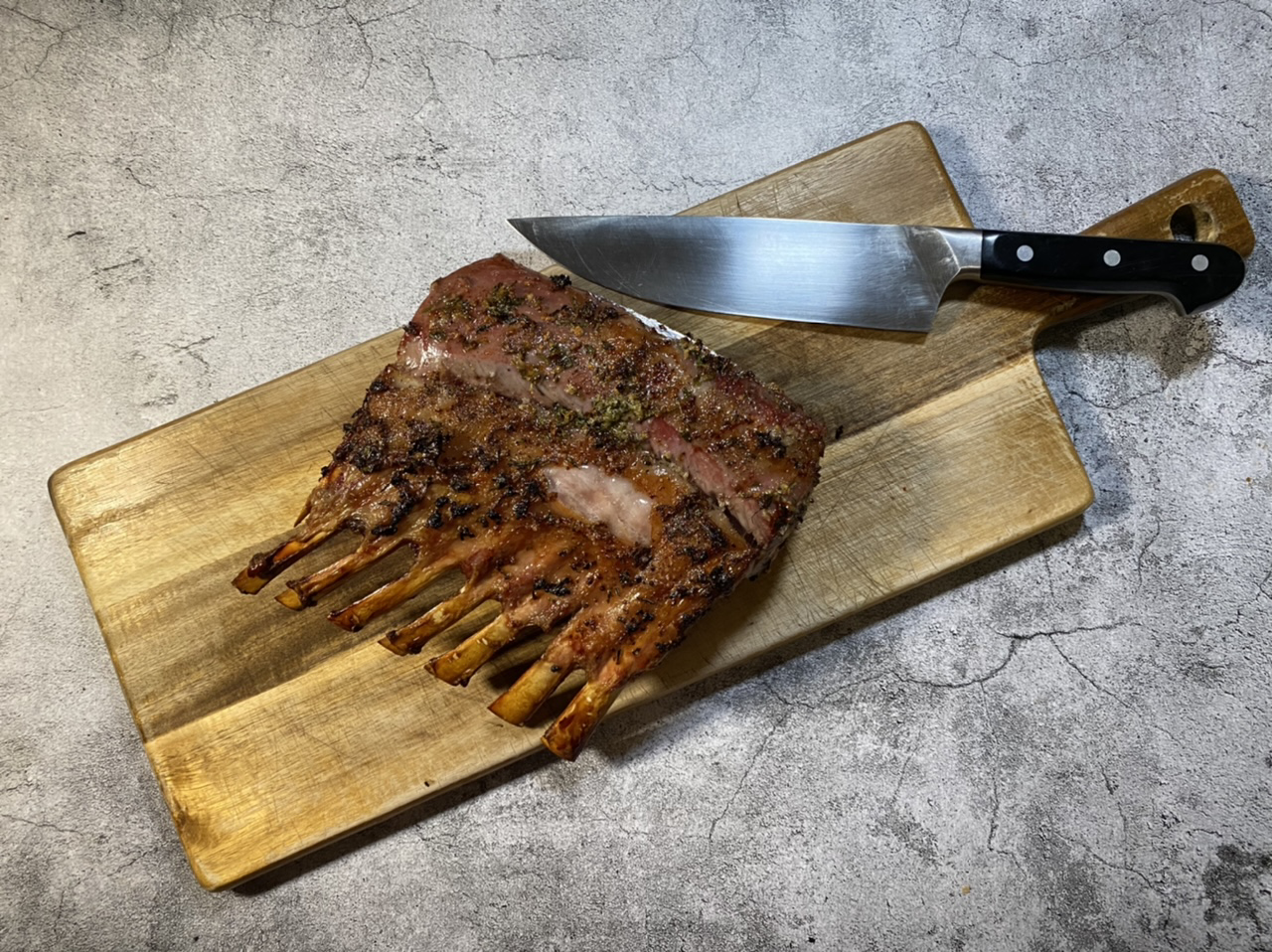 FB3AF180 8B8B 4D69 B635 8370C928794E - Herb Crusted Rack of Lamb