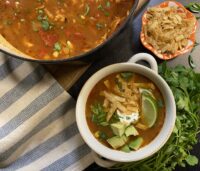 6959B999 16BA 4E79 B71D D342AC661CFC e1609963134682 200x171 - Easy Chicken Tortilla Soup