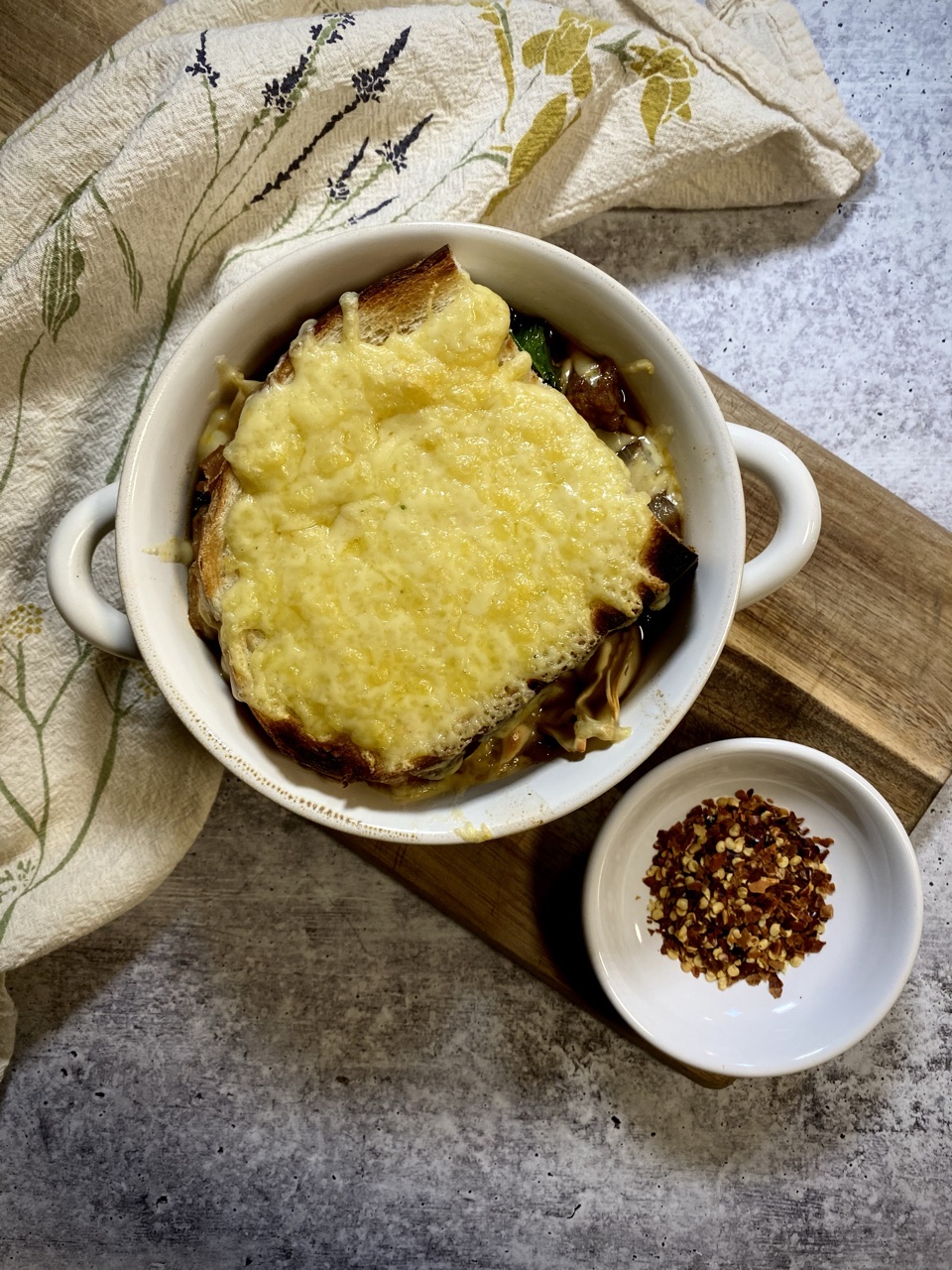 6A94B309 67DA 4DBC BFB8 019FE5C3D52F - French Onion Soup with Tortellini, Hot Italian Sausage, & Kale