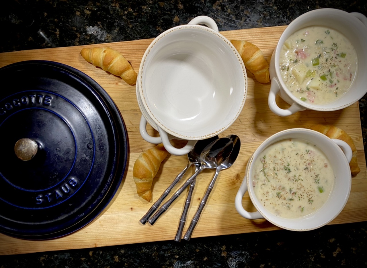 C79A3744 EEB6 49D0 9F94 7E4982162B1A - How to Make New England Clam Chowder from Scratch