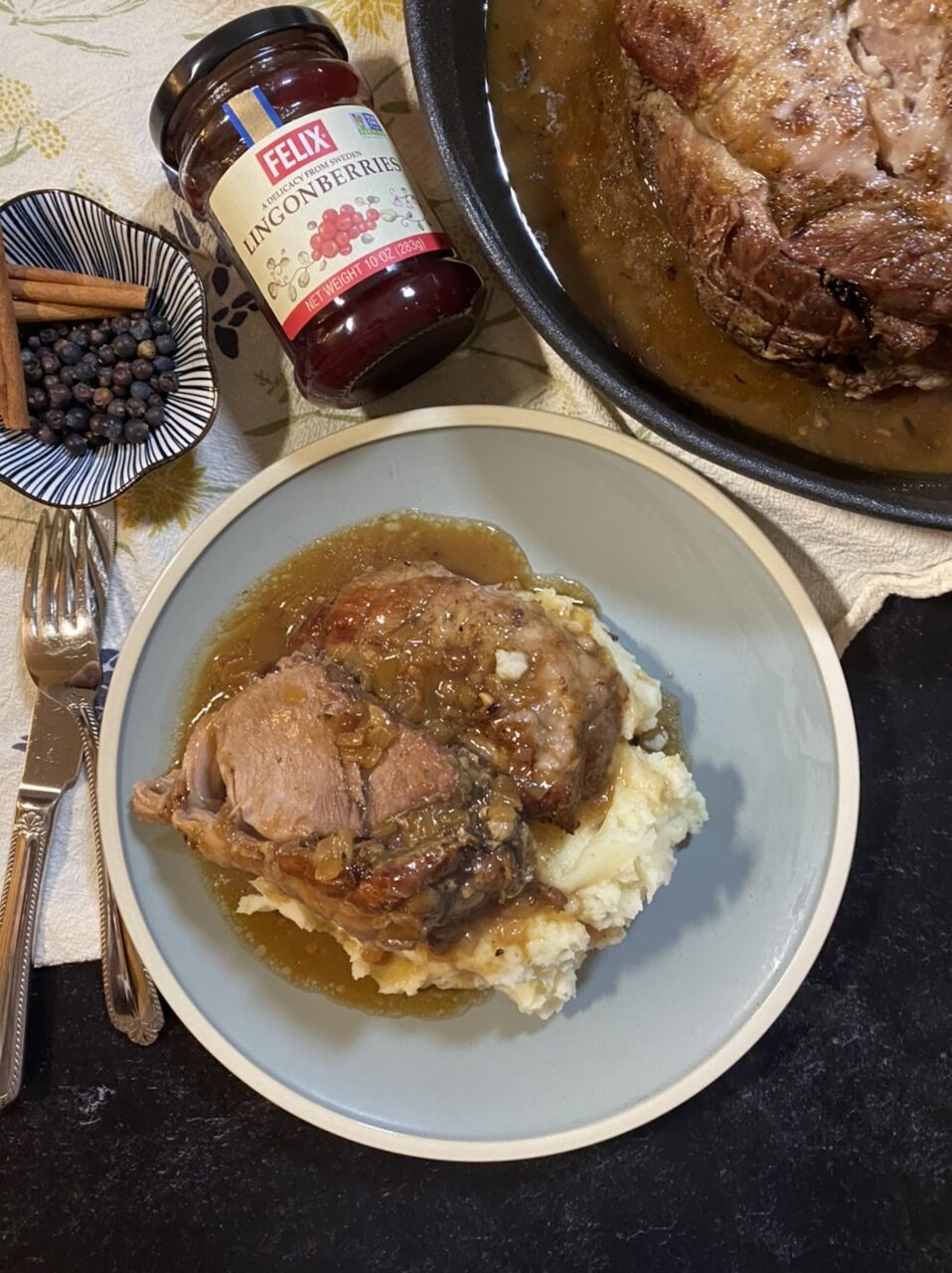 07E32A90 4222 4338 86D7 09ECFEADC3C3 e1614207755899 - Lingonberry Roast Boar / Roast Pork with Horseradish Mashed Potatoes