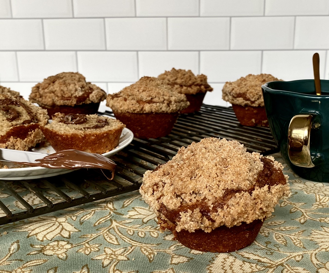 8B75E3F0 0B2A 4DD2 B832 CA8F9A7A448E - Nutella Swirl Coffeecake Muffins