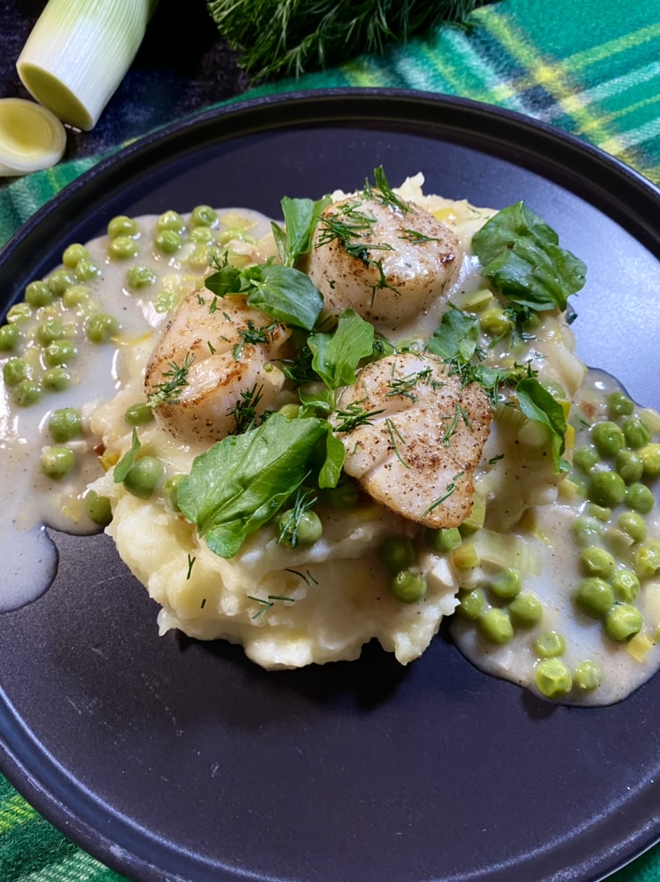 D97DF509 0B3B 49F2 A01D 93BA8A18465C - Irish Scallops with Leeks and Peas over Mashed Potatoes