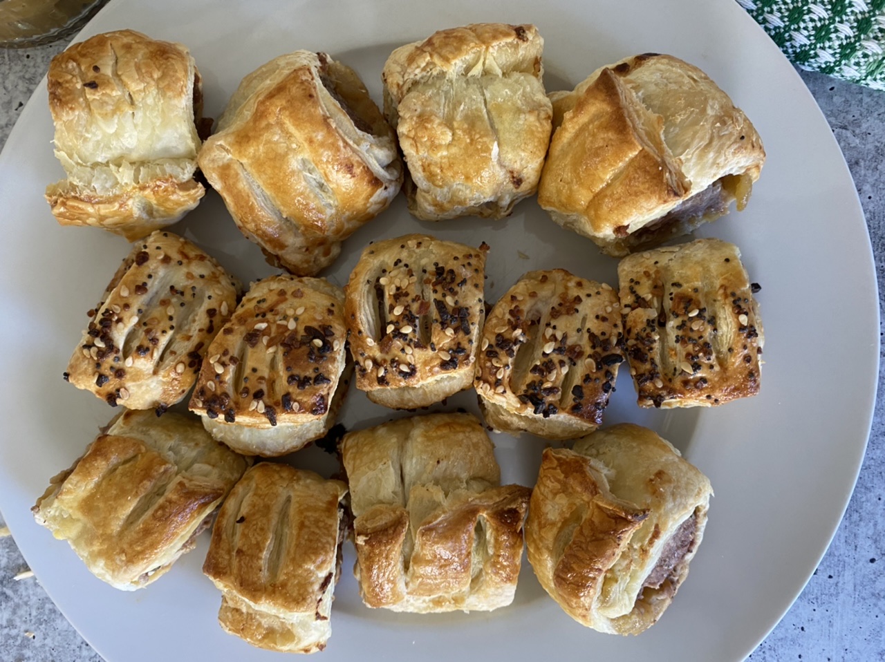 2BB74352 51E5 4899 BD59 F4265120C603 - How to Make Sausage Rolls with Apple Chutney